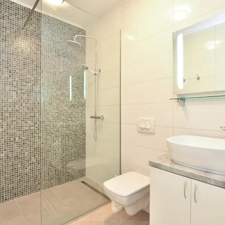 Villa Maestral With Pool Ciovo Trogir